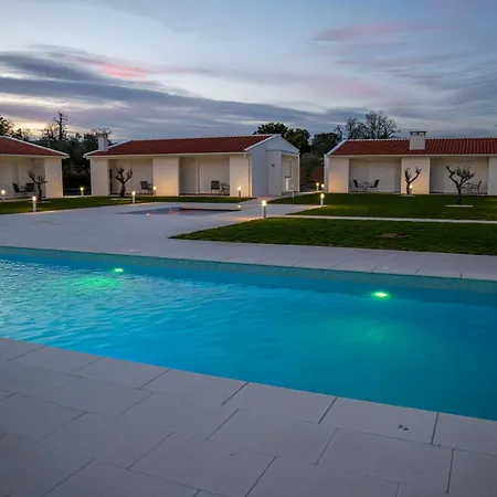 Casa Canto Do Olival 라세도데카발라이로스